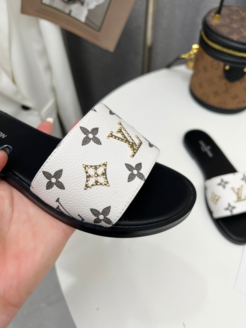 Louis Vuitton Slippers